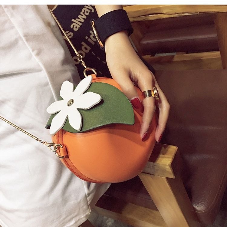 2024 New fashion bag: Personalized Orange women's single-shoulder crossbody bag, trendy small square bag for women, three-dimensional fruit bag details Picture