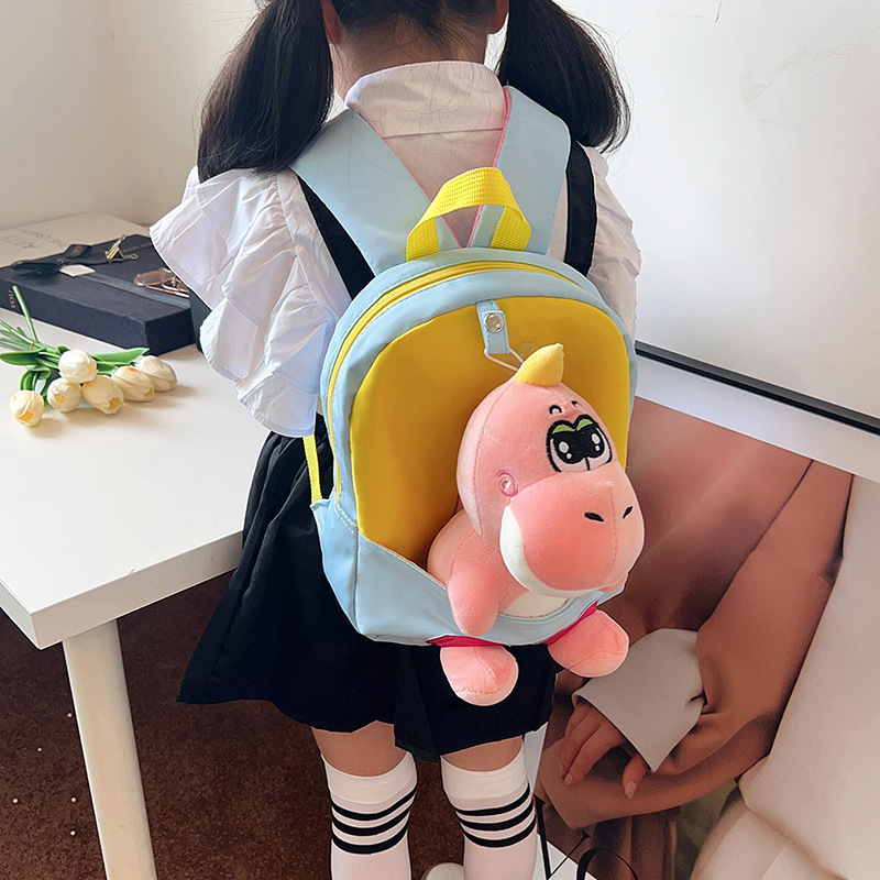 In autumn and winter, children's backpacks are fun and cute, and there are cartoon plush kindergarten schoolbags for girls Application Scenario