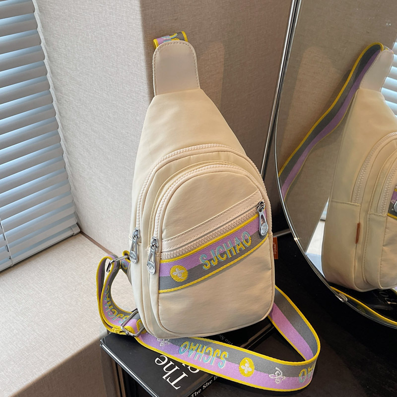 Summer nylon bag for women, 2025 new style commuter sports single-shoulder chest bag, niche and versatile, large-capacity crossbody bag full figure