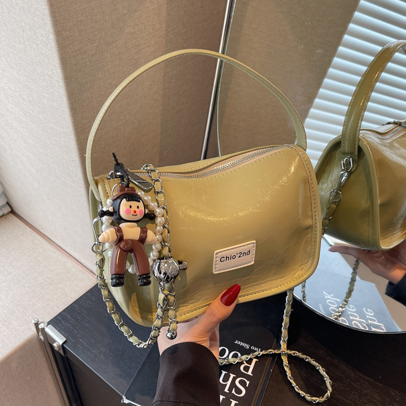 This year's trendy, versatile and simple small bag: A new 2025 commuter niche single-shoulder crossbody retro small bag full figure