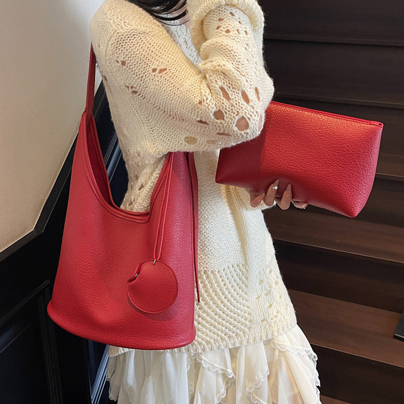 Casual soft surface large-capacity bag for women, 2025 new popular bestseller, versatile tote bag, summer single-shoulder bucket bag details Picture