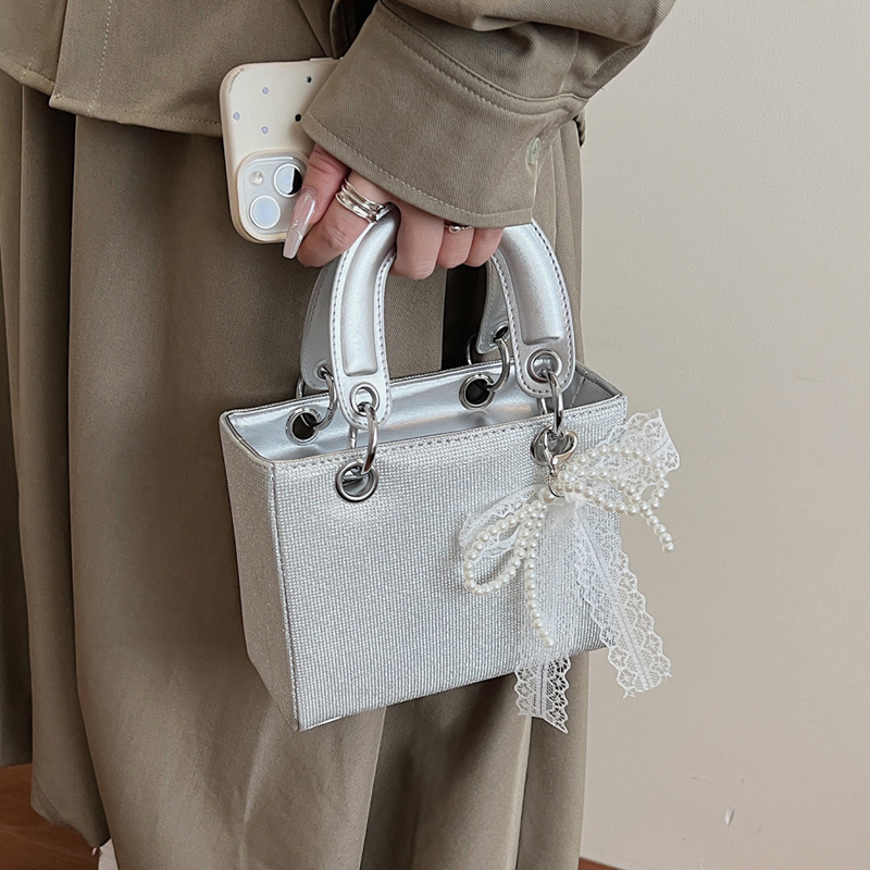 New women's handbag 2025: Fashionable and versatile, single-shoulder crossbody bag for women, simple, elegant and retro, European and American style bag for women details Picture