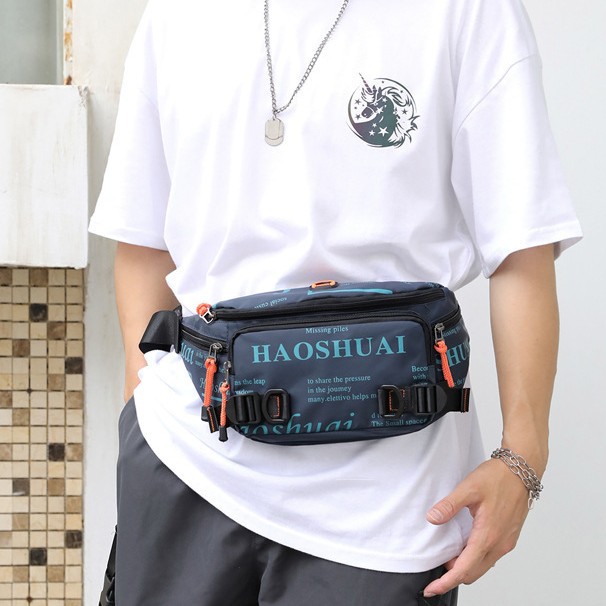 This men's waist bag is a small, lightweight, Instags-style Korean-style chest bag, a versatile and fashionable hip-hop single-shoulder crossbody small bag Application Scenario