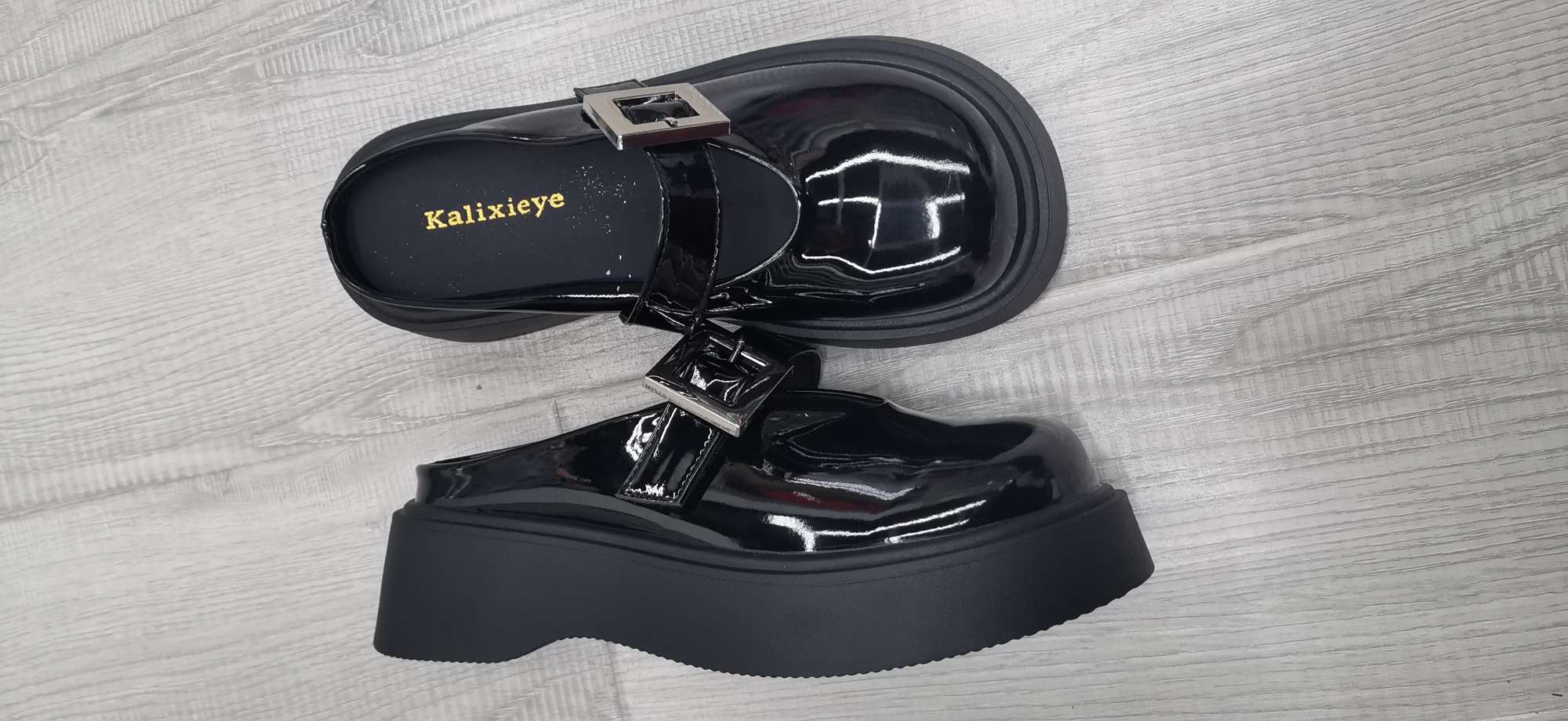 A lady's pearlescent leather middle heel, fashionable high heels with a muffin sole and half drag detail image 6