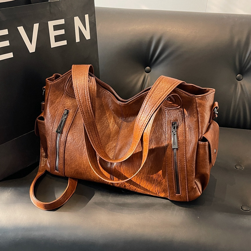 Autumn and winter fashion bestselling tote bag, high-end, large-capacity Maillard single-shoulder, hand-carry, underarm crossbody bag, commuter bag details Picture