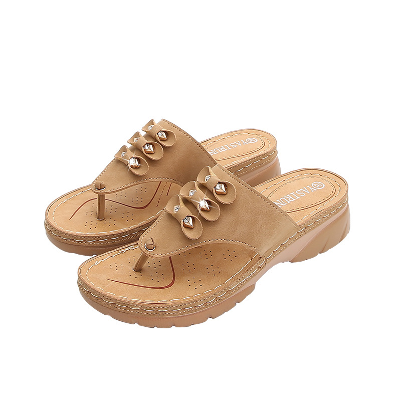 Wholesale of 2021 new style casual high-heeled sandals for women with round heads, cross-border large-sized women's sandals Item Picture