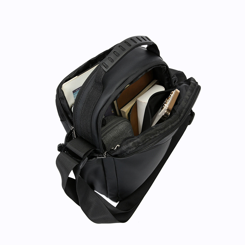 2025 New fashionable men's bag, large-capacity single-shoulder bag, durable backpack, multi-pocket business casual men's crossbody bag Item Picture