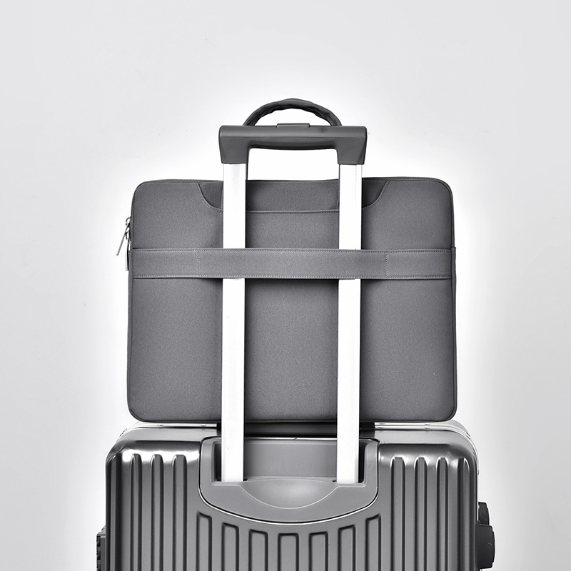 This 15.6-inch thin and light computer bag is suitable for Apple, Lenovo and ASUS laptops with a 14-inch shoulder design and logo printing details Picture