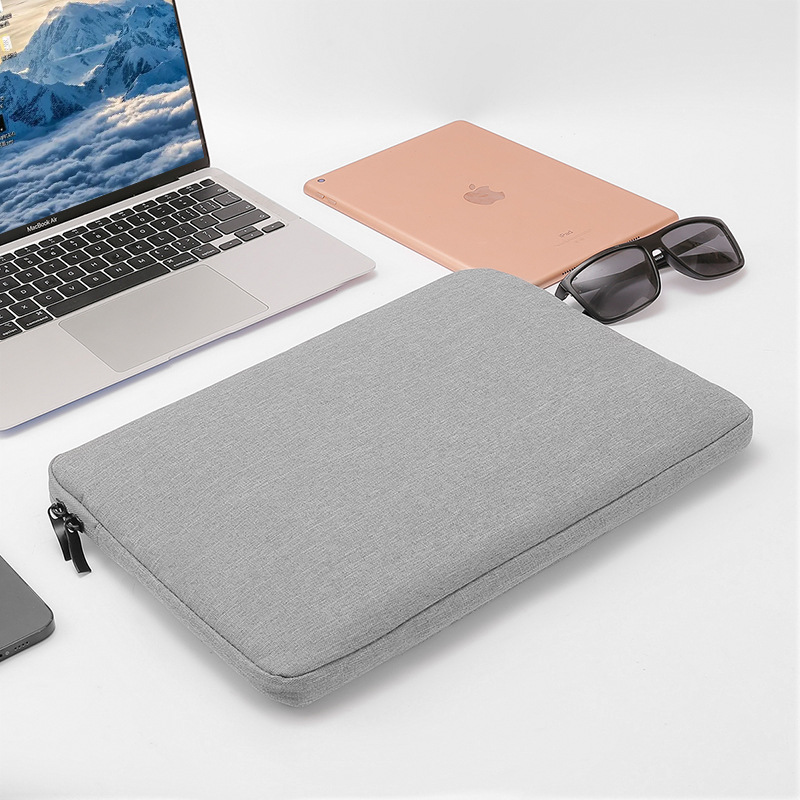 Wholesale in stock, one-piece consignment, 13-inch Oxford fabric, fleece, thickened notebook, double-zipper, 15-inch computer inner liner bag Application Scenario
