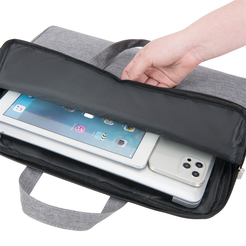 Factory wholesale of large-capacity wear-resistant Oxford cloth laptop bags, gift computers, office briefcases with logo printing Application Scenario