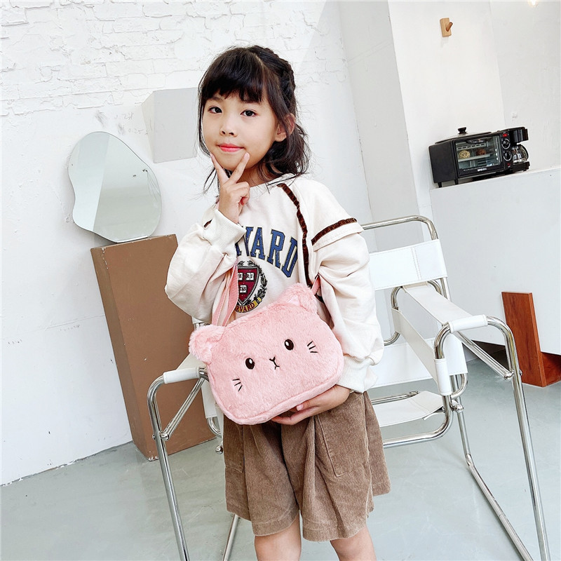 New cute plush kitten cartoon children's fashion Japanese-style soft girl single-shoulder crossbody mini girl bag Application Scenario