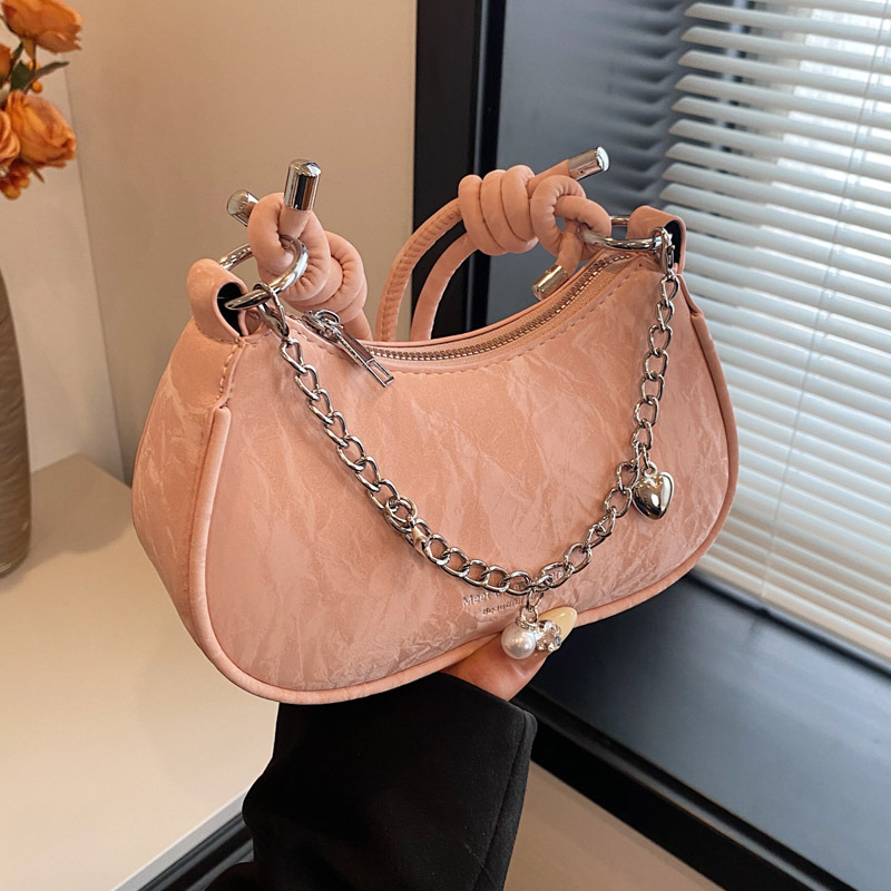 A stylish and stylish small handbag for ladies in 2025, a versatile and fashionable crossbody bag, a niche single-shoulder underarm bag for summer full figure