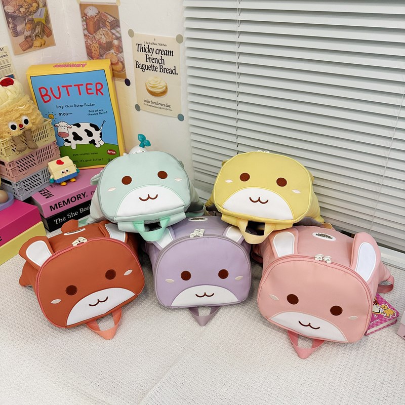 New cartoon boys' and girls' cute rabbit schoolbags, super cute girls' backpacks, children's double-shoulder backpacks Application Scenario