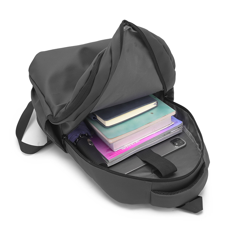 New men's backpack, a universal large-capacity laptop bag for business trips, and a simple and casual travel backpack Application Scenario