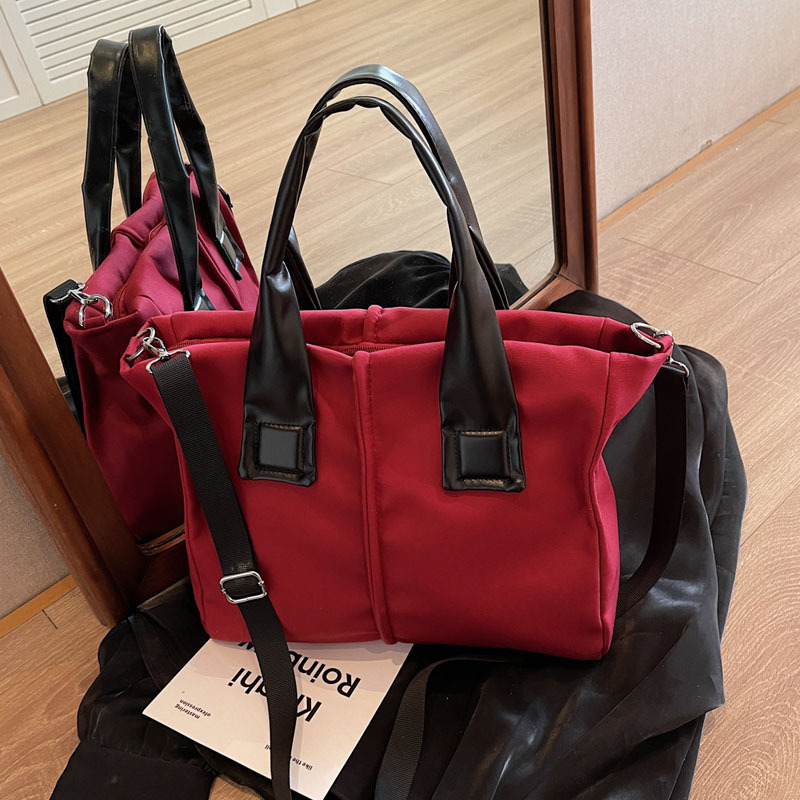 Korean version hand-held nylon fabric bag for women, 2025 new fashion school-style tote bag, casual large-capacity single-shoulder bag details Picture