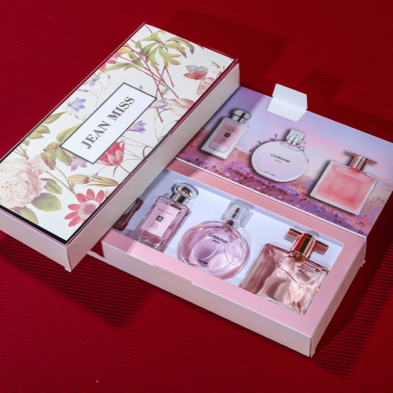 Xiaocheng Yixiang's new women's perfume set has a long-lasting fragrance and is a cross-border bestseller. My idol is the wholesale of perfume gift boxes Specification drawing