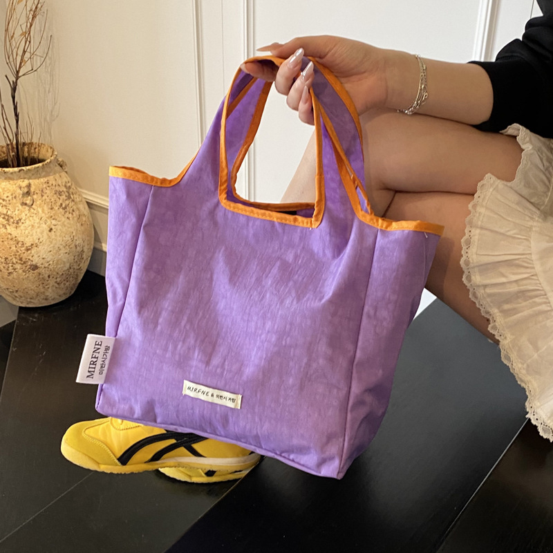 Simple, stylish, individualistic, trendy, and large-capacity handbag. A new stylish women's handbag for the summer of 2025 full figure