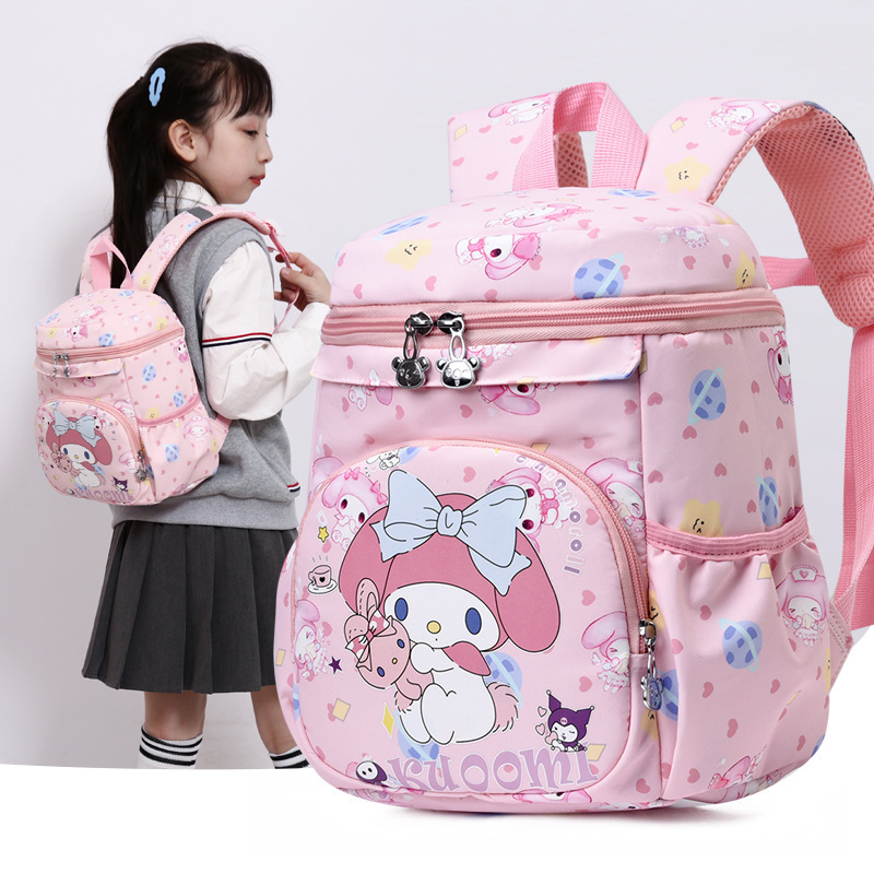 New children's schoolbags, cute cartoon bags for boys and girls in the small class of kindergarten, casual and versatile, outdoor snacks on both shoulders full figure