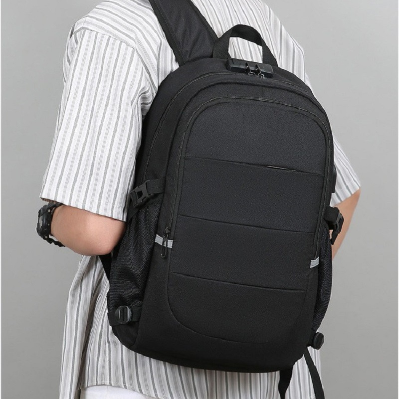 Cross-border large-capacity backpack, high-end student schoolbag, men's and women's business commuting, leisure travel, computer backpack Application Scenario