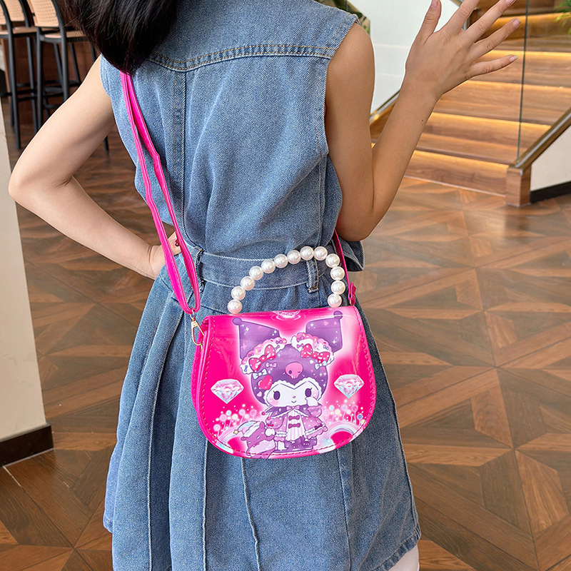 2024 Cartoon Kuromi Children's single-shoulder Bag for Little Girls, a cute Korean version of Instagram for kindergarten, paired with a crossbody small bag Application Scenario