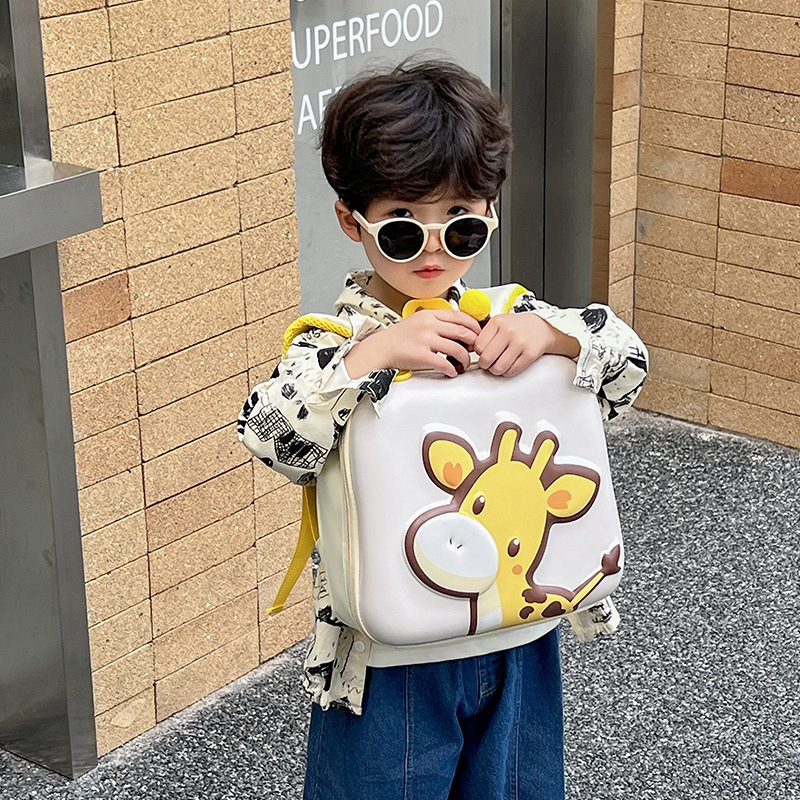 Super cute new children's eggshell backpack, fashionable cartoon deer shape kindergarten schoolbag, trendy accessories for boys and girls Specification drawing