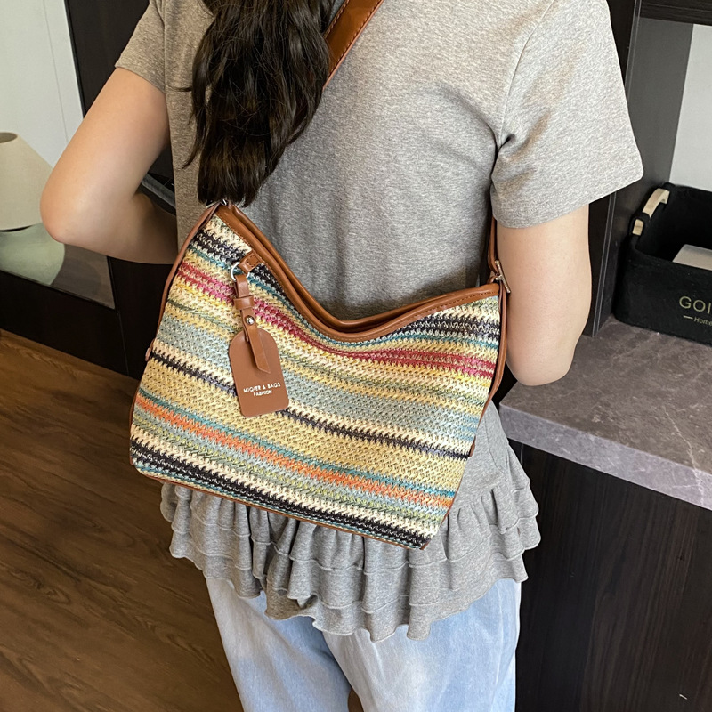 Summer woven small bag for women, 2025 new single-shoulder crossbody bag, fashionable straw woven bucket bag, vegetable basket bag for women Specification drawing