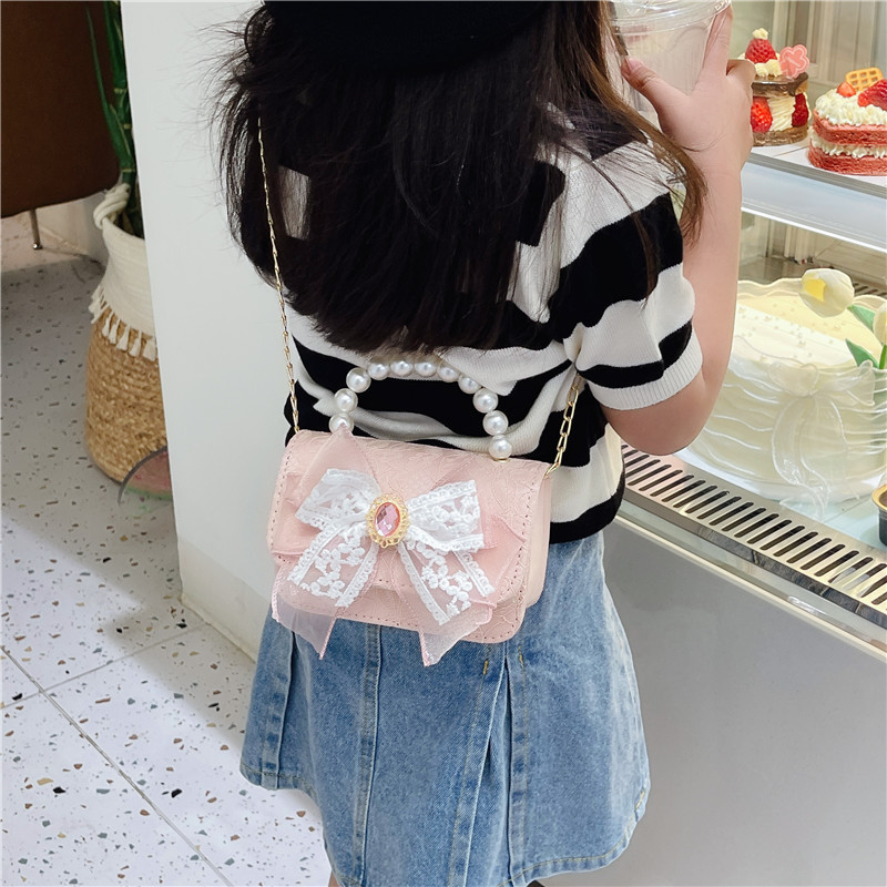 Children's single-shoulder crossbody bag, fashionable and stylish princess, Korean version girls' bow chain bag, 2023 new style coin purse details Picture
