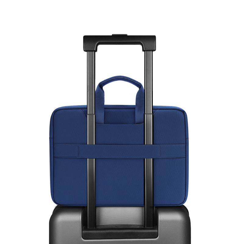 Business laptop bag 13.3-inch, 15.4-inch, 15.6-inch laptop bag inner liner, briefcase Application Scenario