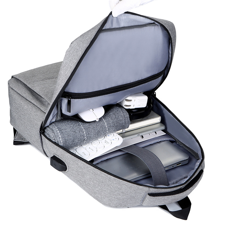 Wholesale large-capacity backpacks, men's waterproof Oxford cloth backpacks, business laptop bags, and college student schoolbags Application Scenario