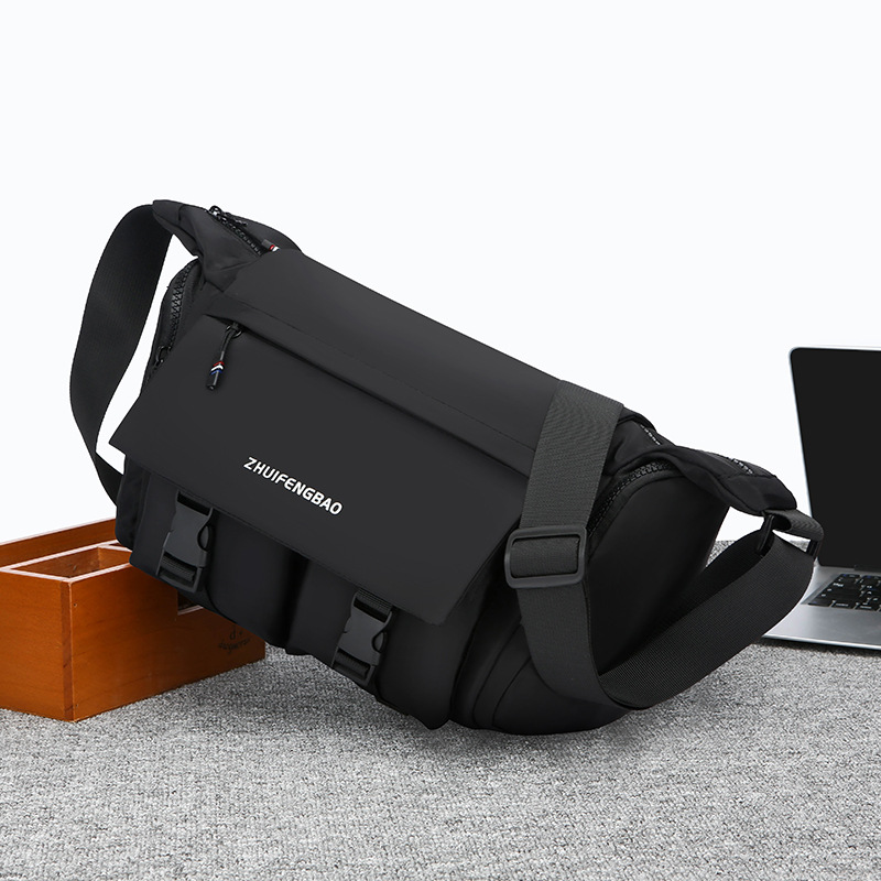 2024 New stylish and versatile large-capacity messenger bag, Japanese minimalist functional single-shoulder bag, casual men's crossbody bag Specification drawing