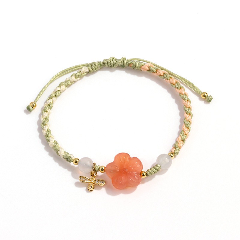 The new Nanhong agate peach blossom bracelet with a traditional Chinese style and rich flowers is hand-woven. The small peach blossom bracelet can be adjusted to 278 Item Picture