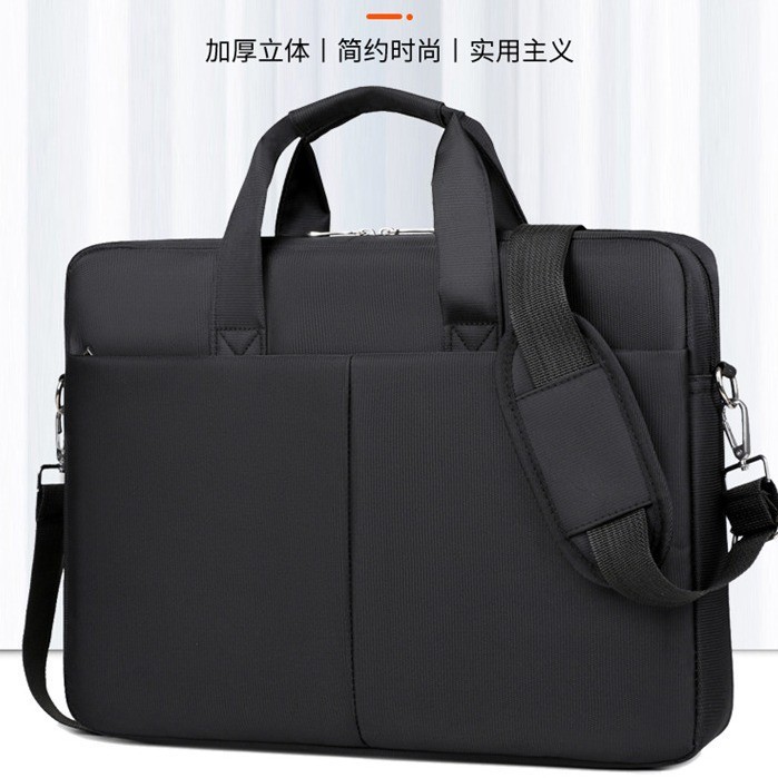 The new business commuting single-shoulder bag is fashionable, simple and waterproof. It is a 15.6-inch thickened three-dimensional briefcase full figure