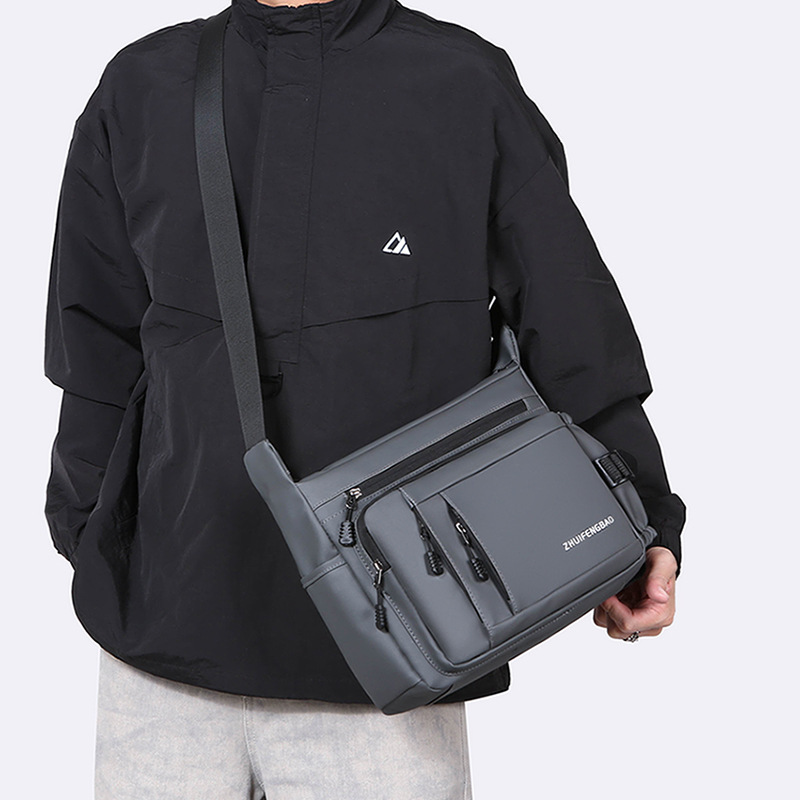 Large-capacity multi-layer men's bag with zipper, fashionable water-resistant crossbody bag, business small backpack, lightweight travel single-shoulder bag Specification drawing