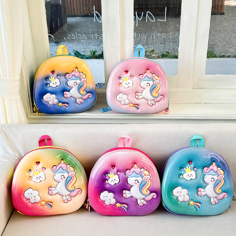Children's schoolbags, large-capacity hard-shell backpacks for boys and girls in kindergartens, cartoon cute flashing light 3D stereoscopic backpacks Application Scenario