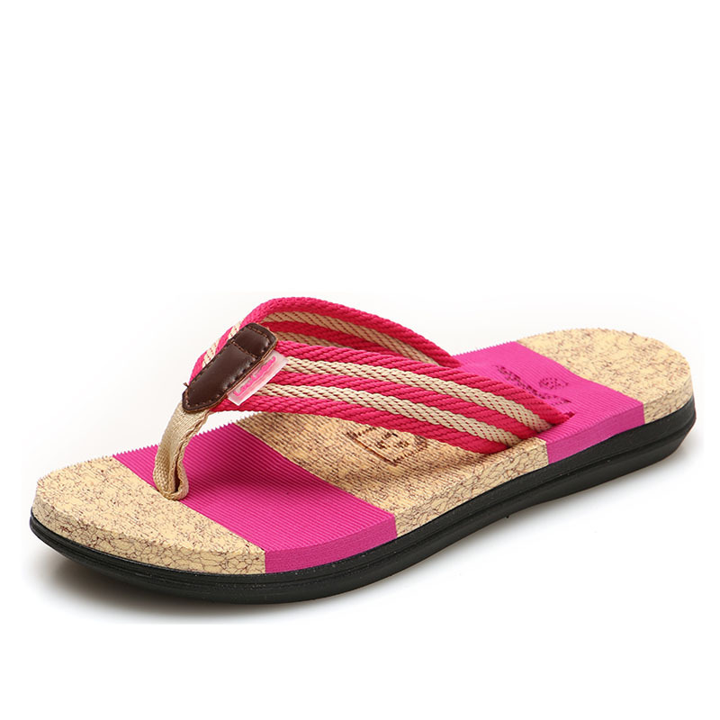 Cross-border new couple beach flip-flops, women's fashion Korean-style trendy casual flip-flops, flat flip-flops Application Scenario
