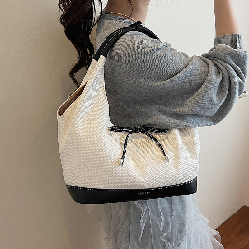 Korean niche canvas tote bag for women, 2025 new commuter fashion handbag, large capacity single-shoulder bag, underarm bag Specification drawing