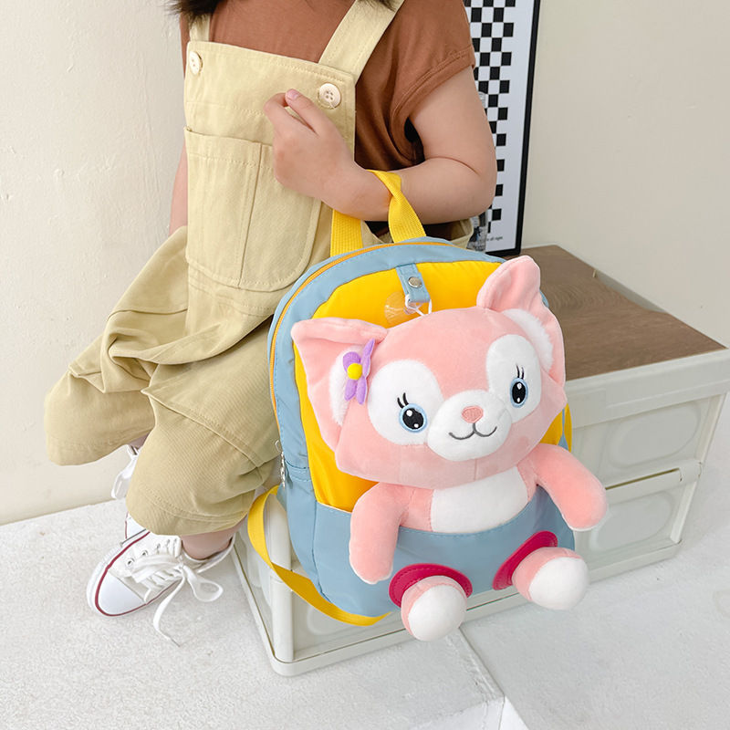 Soft and cute little animal backpacks for kindergarten babies, lightweight canvas travel bags for children aged 1-3 Application Scenario