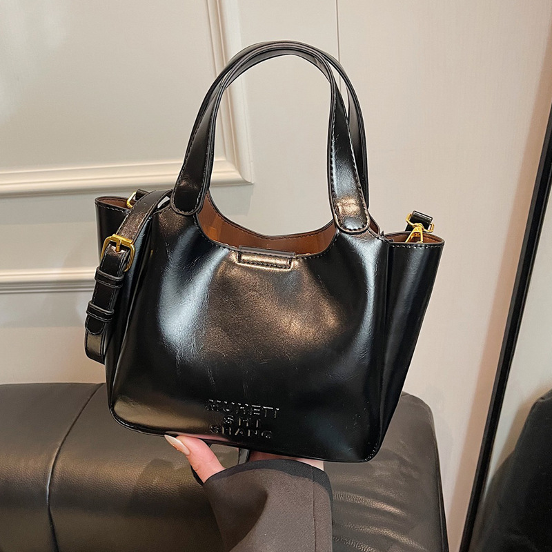 Trendy and high-quality small bag for women, 2025 new spring and summer versatile crossbody bag, fashionable hand-held bucket bag, small handbag Specification drawing