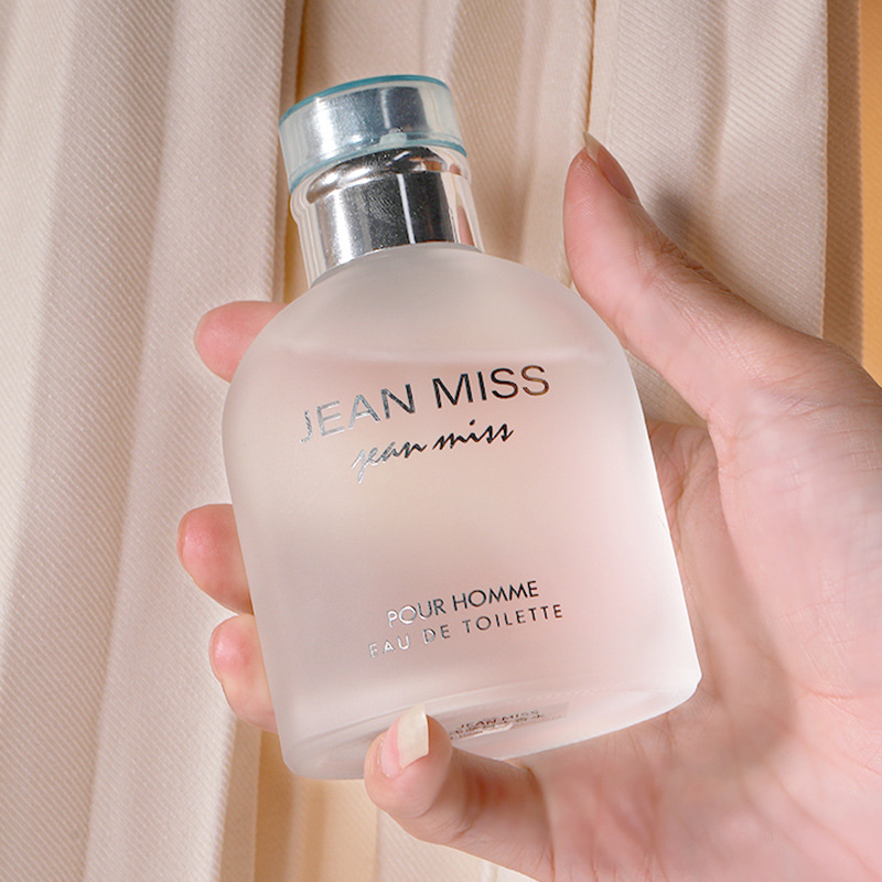 The new light blue men's perfume of Xiaocheng Yixiang brand has a long-lasting fragrance and is a cross-border bestseller. Wholesale of Vietnamese cologne perfume details Picture