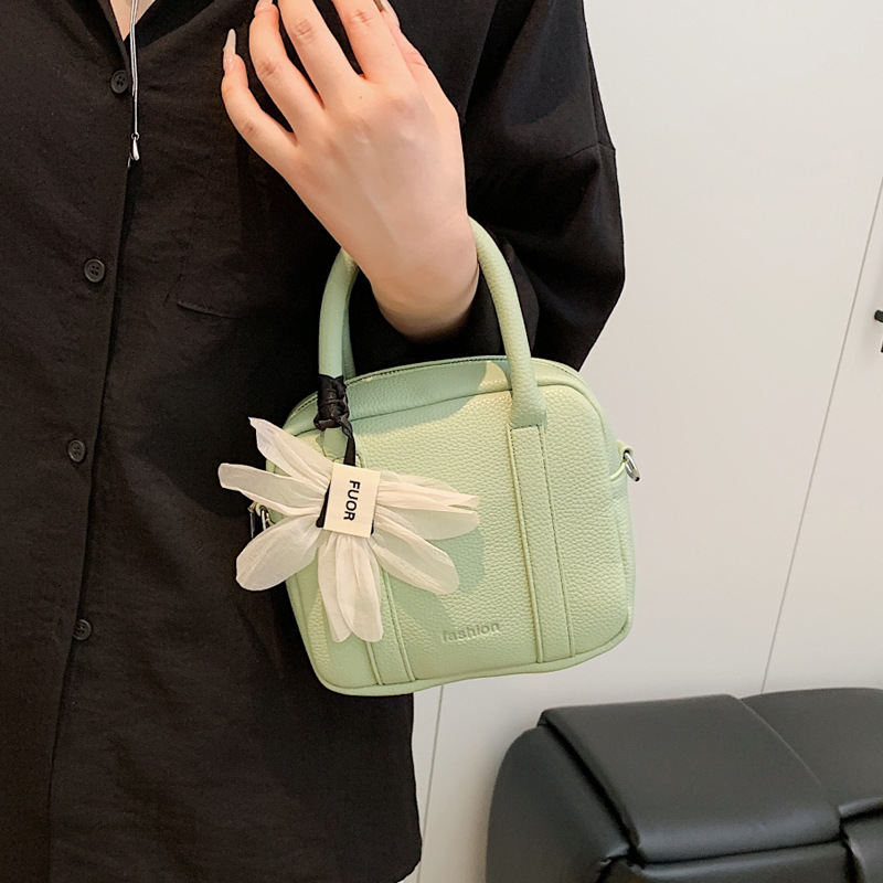 Commuting versatile small square bag 2025 Summer Niche design Boston bag Fashionable mini handbag Women's crossbody bag Specification drawing