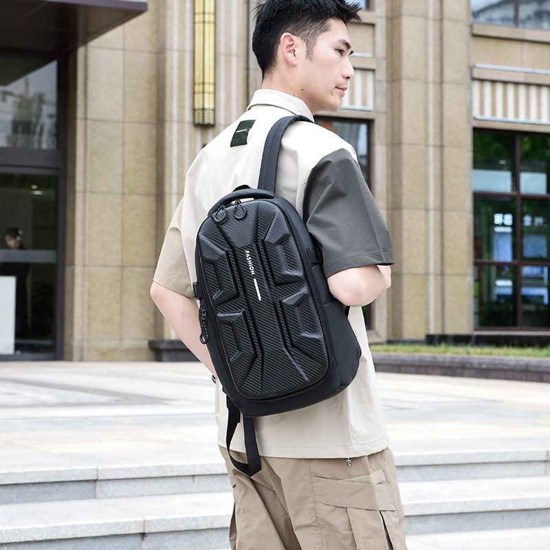 Amazon hardshell motorcycle-style backpack, men's water-resistant business computer bag, student travel large-capacity backpack Specification drawing