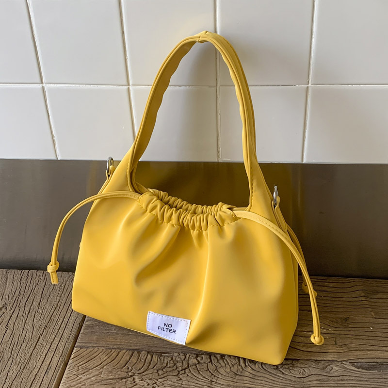New 2025 Pleated bag for women, large-capacity, fashionable and versatile shoulder bag, nylon fabric casual commuting crossbody bag for women full figure