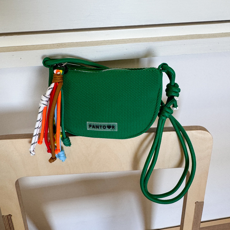 Summer's new niche design saddle bag 2025: Fashionable, trendy, casual and stylish, a chic single-shoulder crossbody bag for ladies full figure