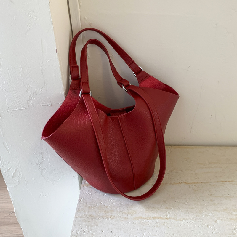 Large women's bag 2025 new summer underarm mother and child tote bag solid color commuting large capacity single-shoulder handbag full figure