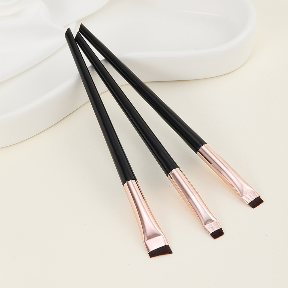 3-piece set of blade eyeliner brush, diagonal eyebrow brush, outlining eyeliner brush, ultra-thin eyebrow pencil, eyebrow coloring and shaping makeup brush Application Scenario