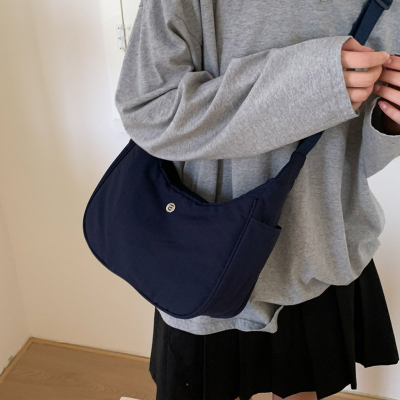 Small handbag, women's underarm bag, fashionable and casual single-shoulder bag, crossbody bag, 2025 new style for work and commuting, stylish solid color bag Specification drawing