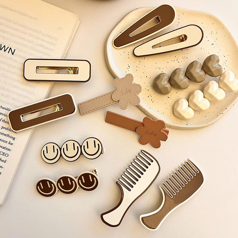 The popular female hairpin with bangs on the side of the forehead and a straight hairpin, a new cute little side hairpin headwear in 2023 full figure