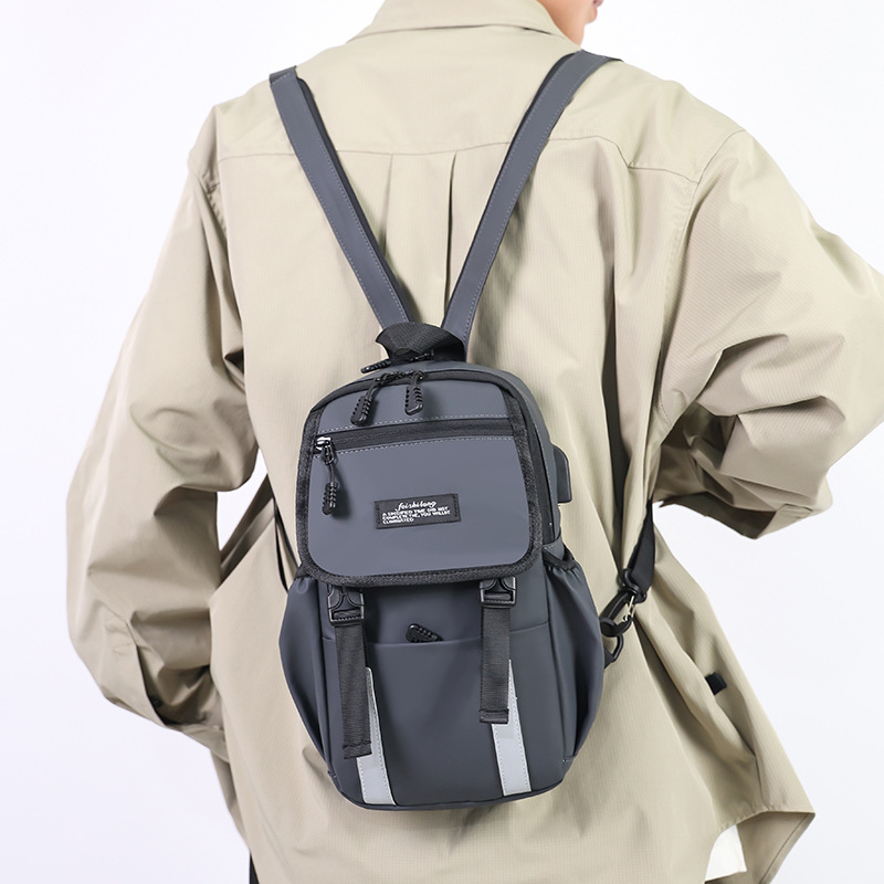 New fashionable commuting bags that can be carried on both shoulders or one shoulder, men's chest bags, large-capacity backpacks, casual travel backpacks, and business backpacks Specification drawing