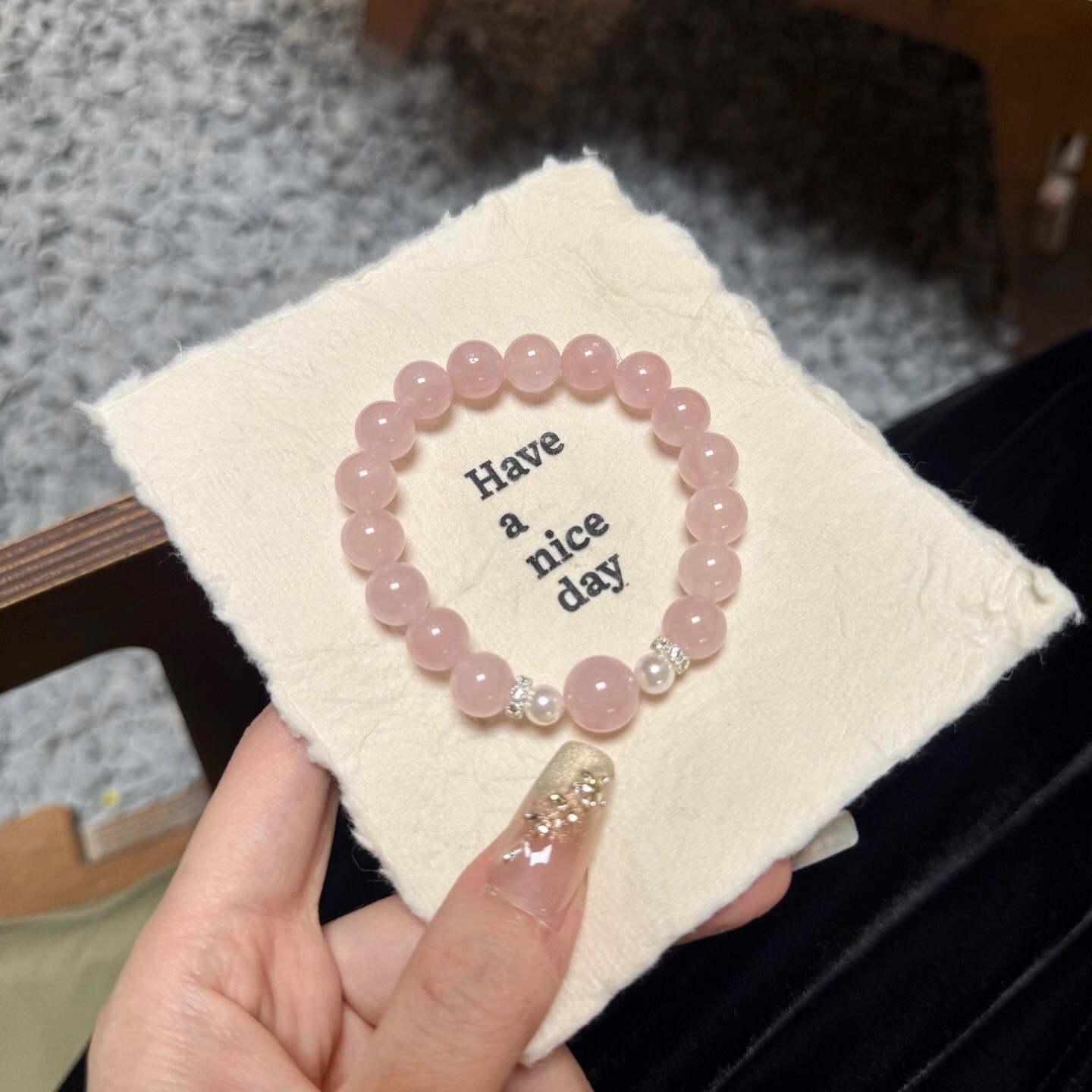 New natural rose crystal bracelet for women, a niche and high-end gemstone, a sweet rose crystal bracelet for women, 272 Application Scenario