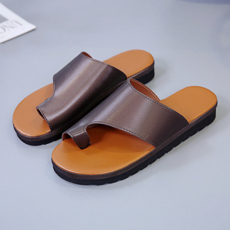 2021 Summer new thick-soled flip-flops, European and American large-sized low-toe leopard print women's slippers, size 43 for export wholesale Application Scenario